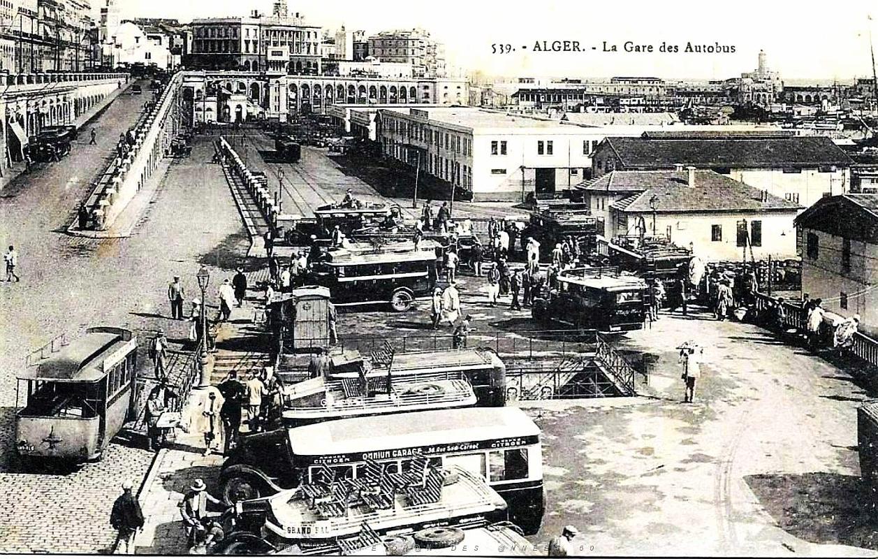 Alger - La Gare des Autobus.jpg